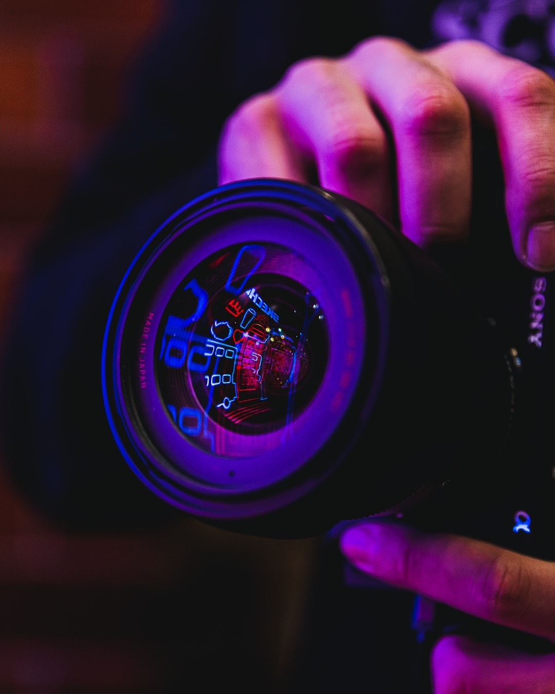 photo-1609034227505-5876f6aa4e90